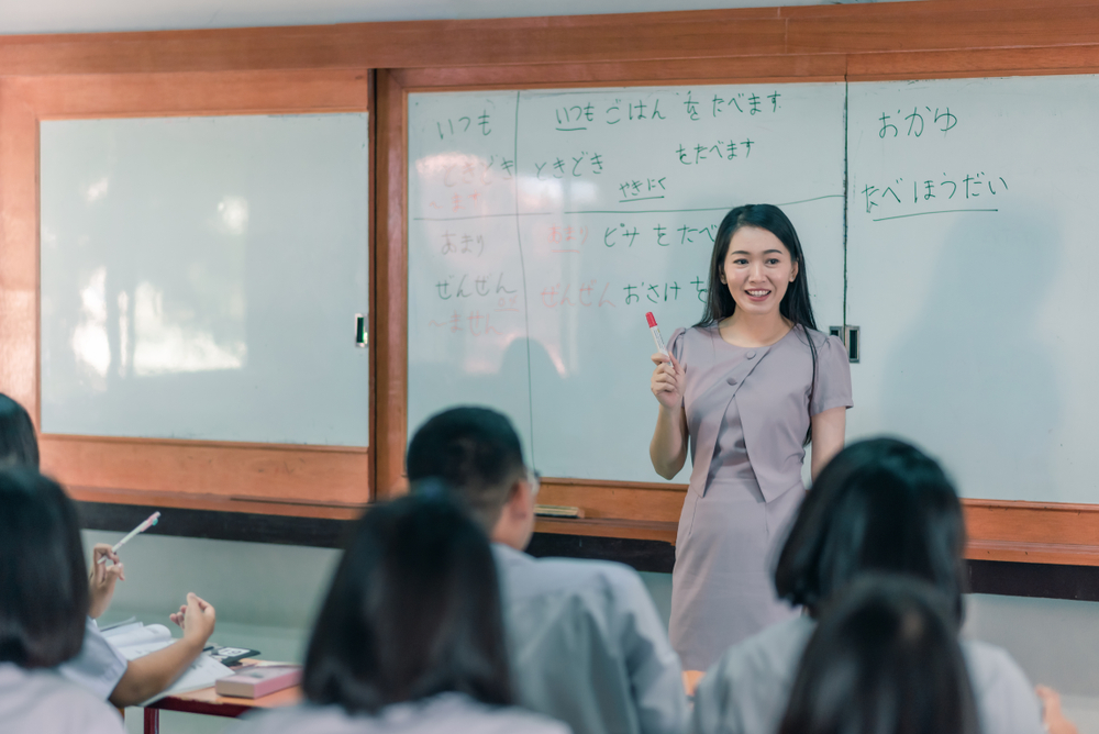 Tham gia lớp học đầy đủ để dễ dàng gia hạn visa