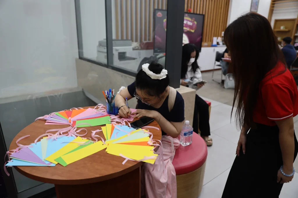 Tanabata tại Nhật Ngữ Tâm Việt: Viết điều ước, tìm hiểu văn hóa Nhật và lưu giữ kỷ niệm 6 456A4140 copy