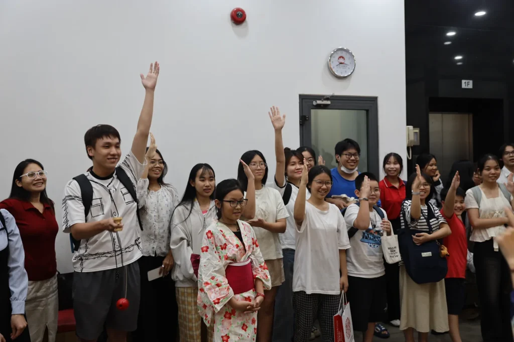 Tanabata tại Nhật Ngữ Tâm Việt: Viết điều ước, tìm hiểu văn hóa Nhật và lưu giữ kỷ niệm 21 456A4267 copy