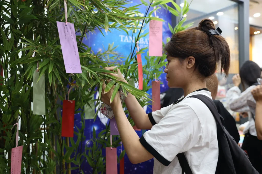 Tanabata tại Nhật Ngữ Tâm Việt: Viết điều ước, tìm hiểu văn hóa Nhật và lưu giữ kỷ niệm 24 456A4287 copy