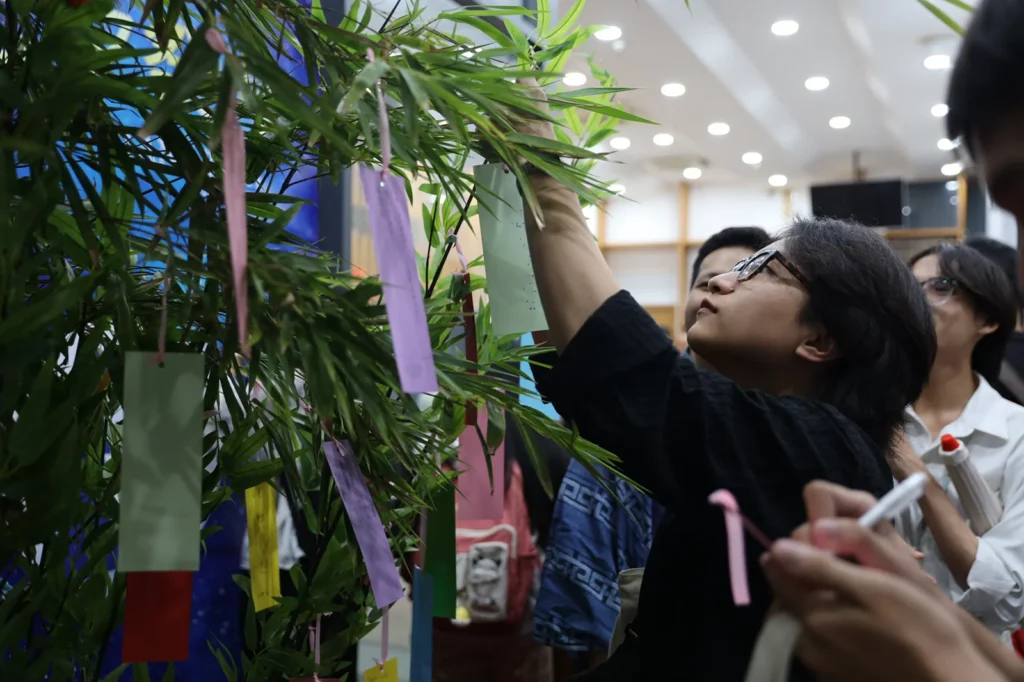 Tanabata tại Nhật Ngữ Tâm Việt: Viết điều ước, tìm hiểu văn hóa Nhật và lưu giữ kỷ niệm 31 456A4309 copy
