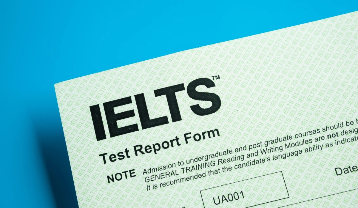 Chứng chỉ IELTS hoặc TOEFL dùng cho hồ sơ du học Nhật Bản hệ tiếng Anh