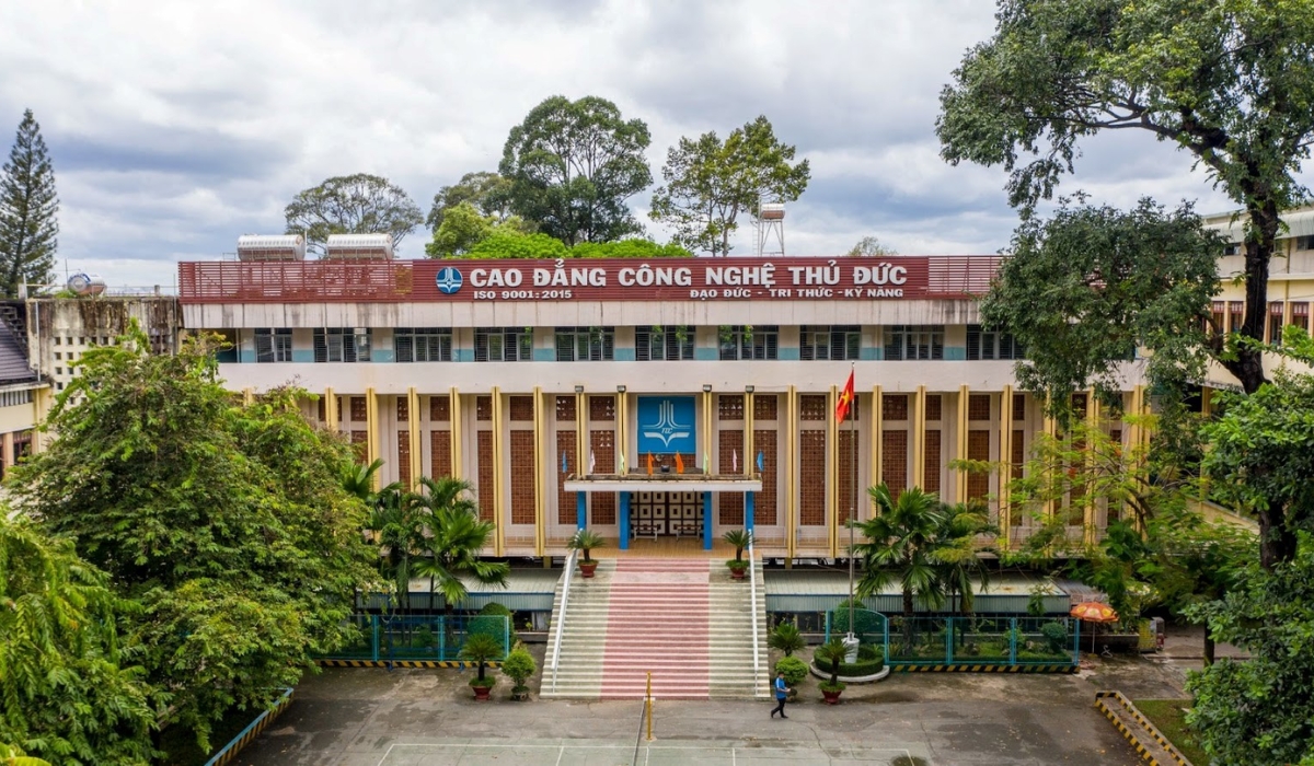 Tổng hợp 9 trường Cao đẳng tiếng Nhật tốt nhất ở TP.HCM và Hà Nội 4 Trường Cao đẳng Công nghệ Thủ Đức