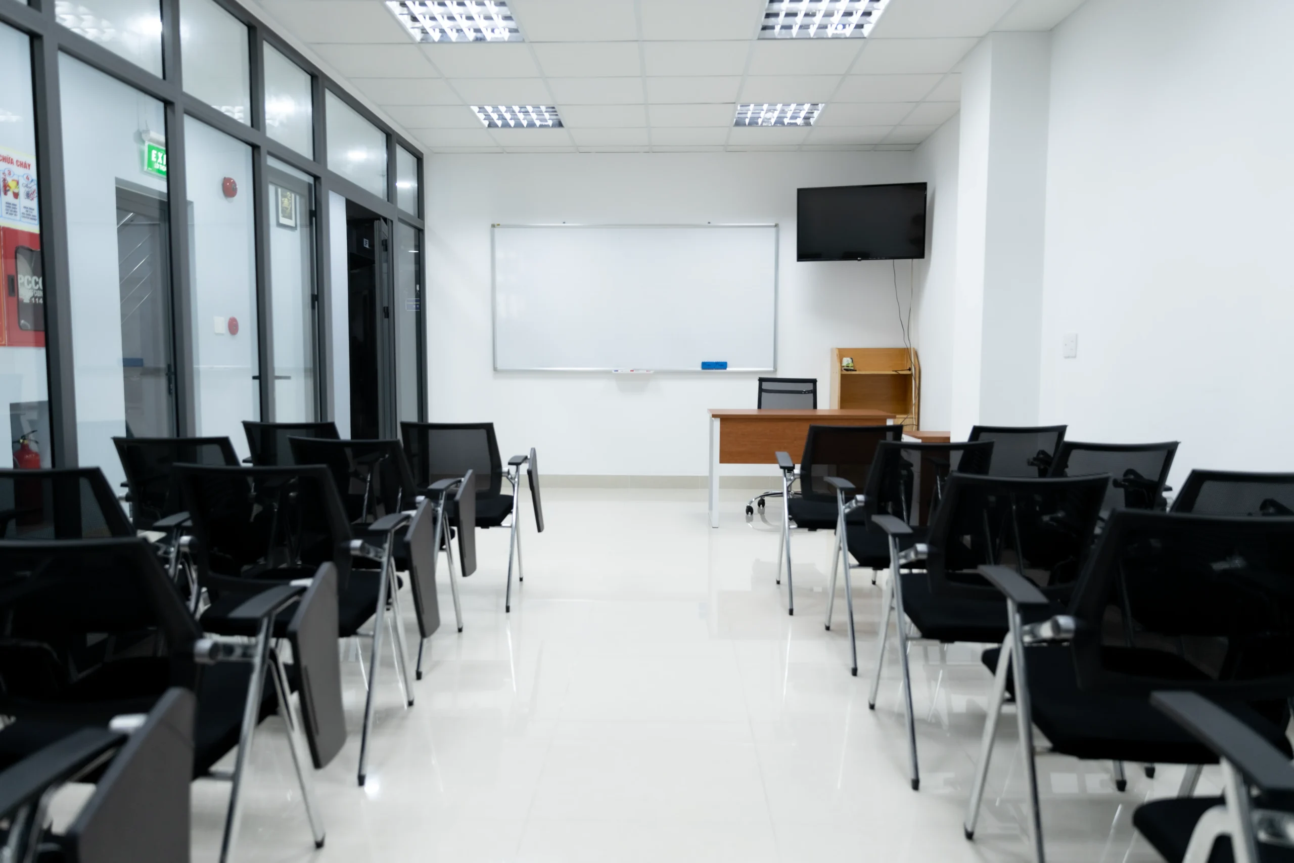 Phòng học hiện đại tại Nhật Ngữ Tâm Việt
