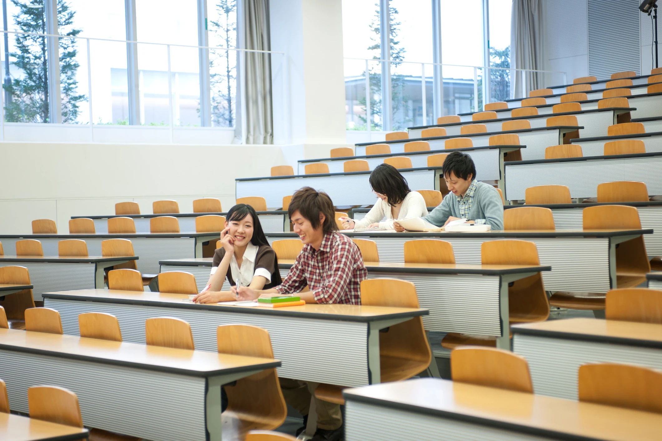 lớp học trong trường đại học
