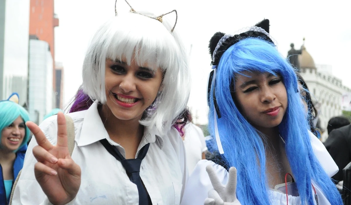 Otaku là gì? Cách nhận biết một otaku trong cuộc sống hằng ngày 4 otaku bị truyền thông miệt thị